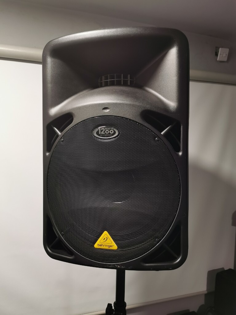 behringer eurolive b815neo